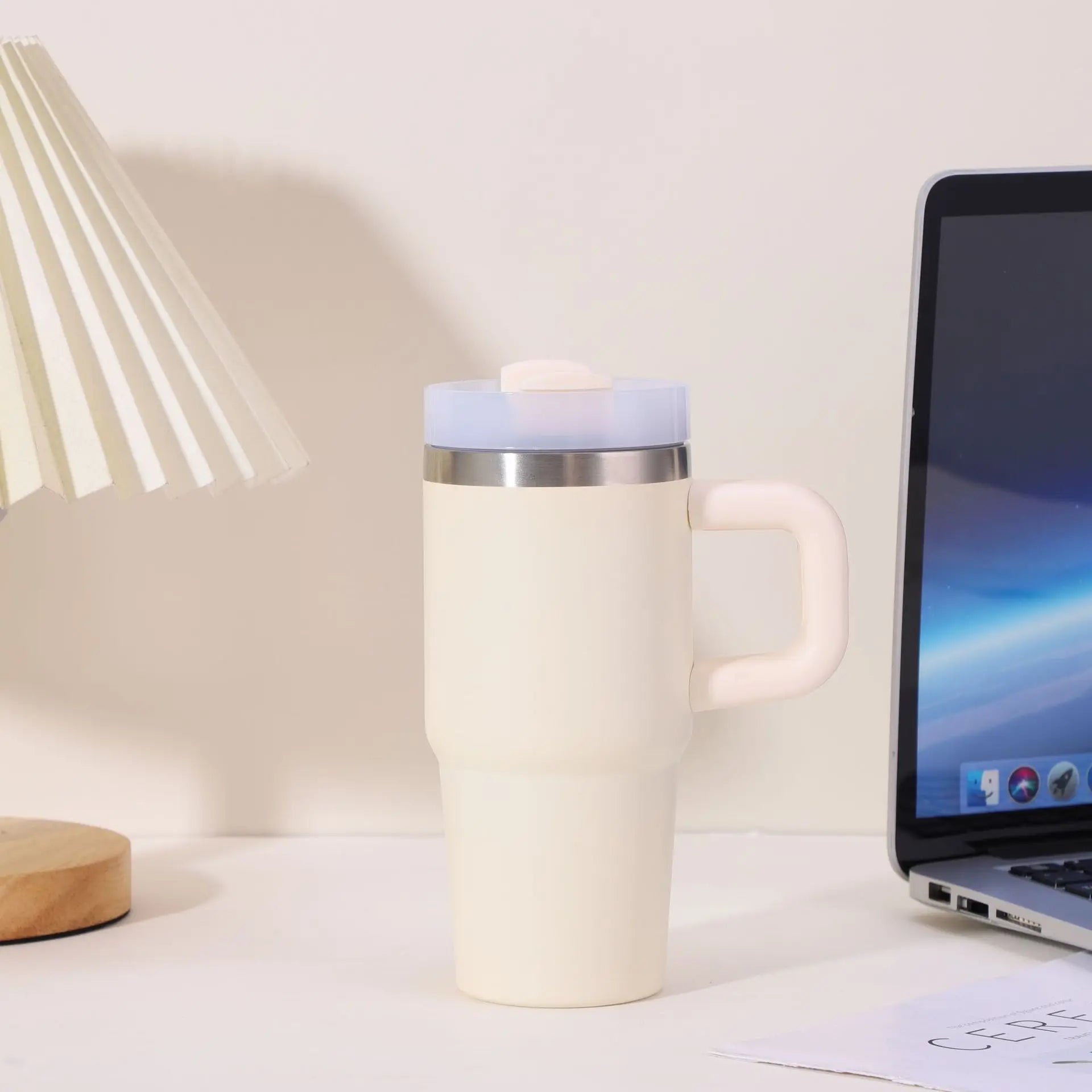 Mug Isotherme avec paille - 400 ml