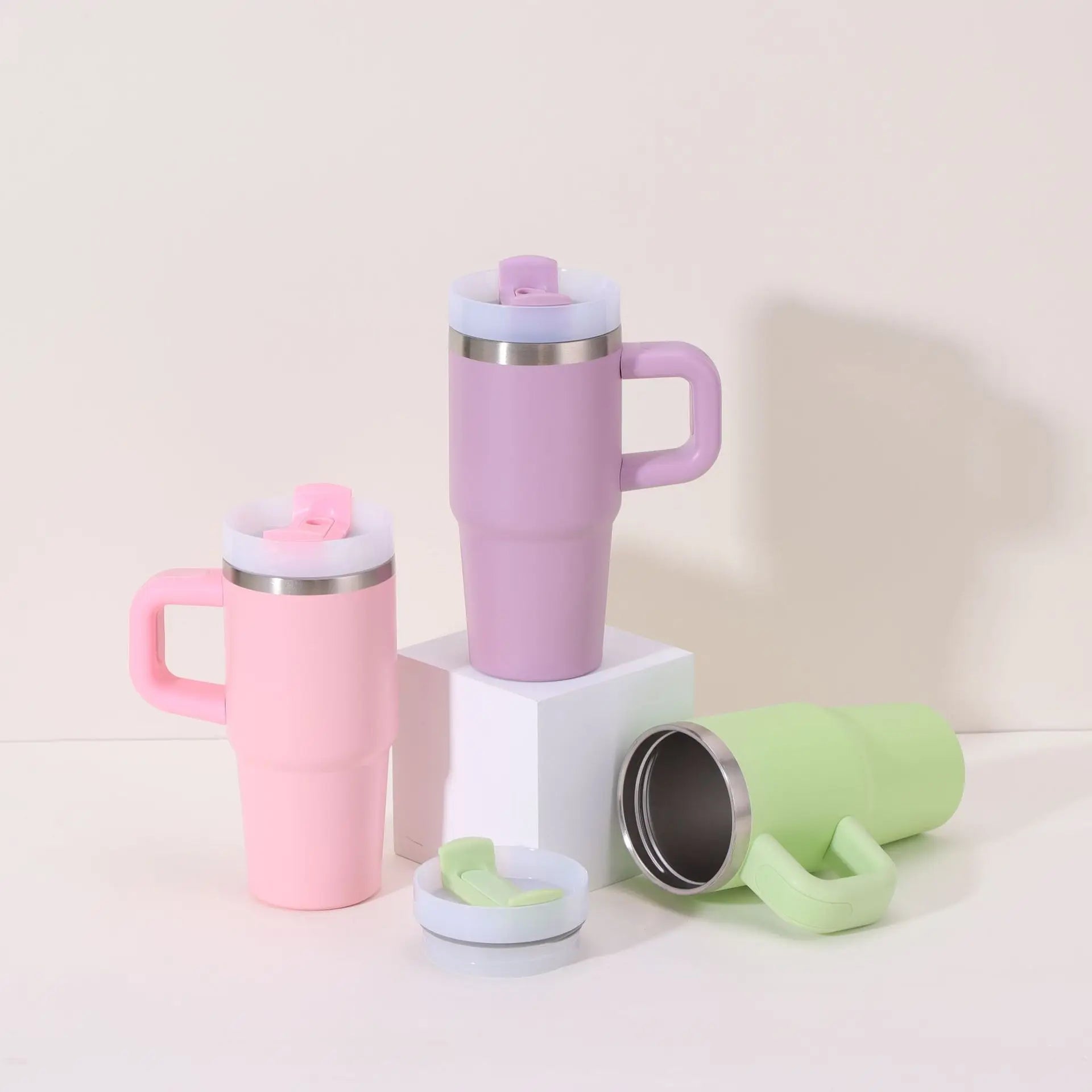 Mug Isotherme avec paille - 400 ml